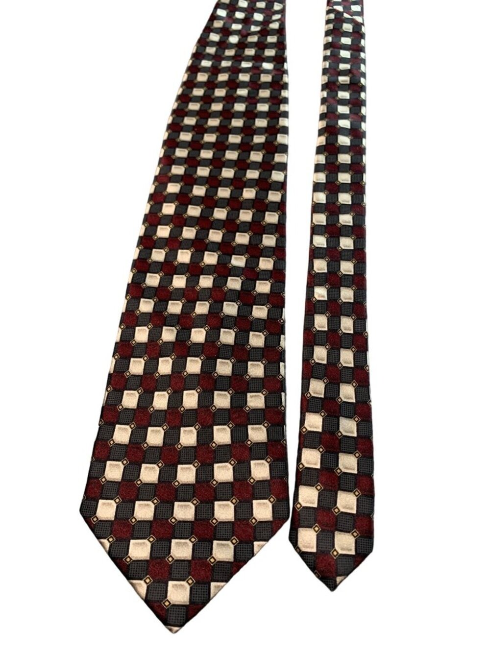Knightsbridge Mens Silk Tie Red Black Geometric Pattern Silk Necktie